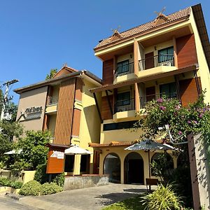 Old Town Chiangmai Boutique